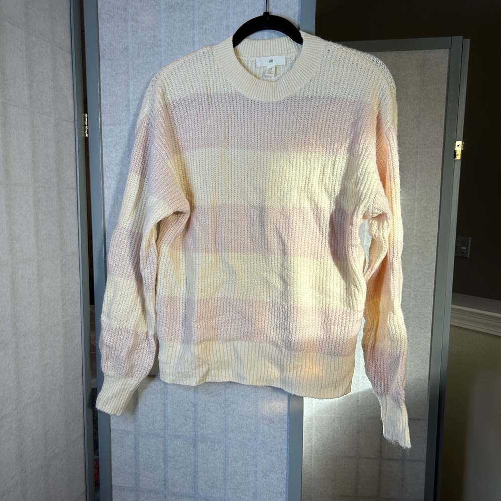H&M pink and cream striped sweater